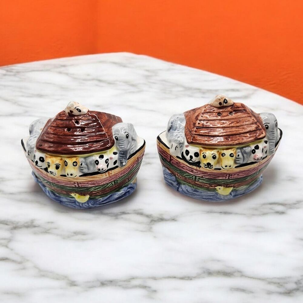 Noah Ark Animal Salt Pepper Shakers Ceramic Vintage Boat Zoo Set